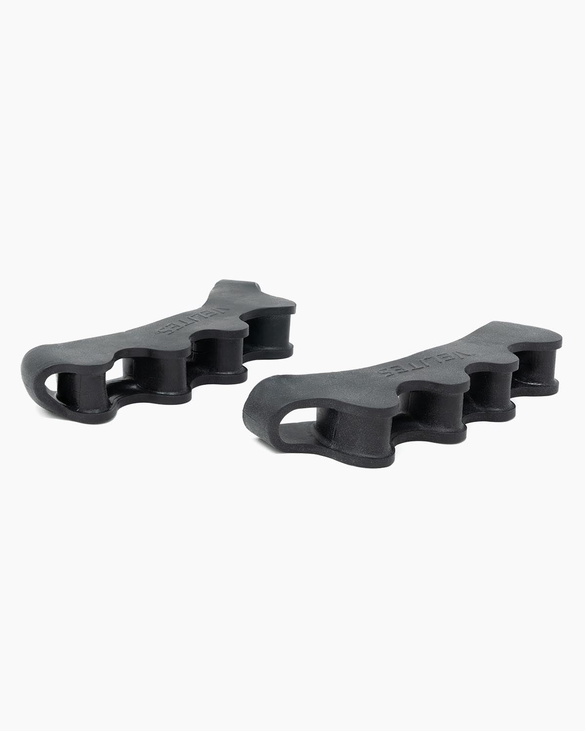 Toe spacer