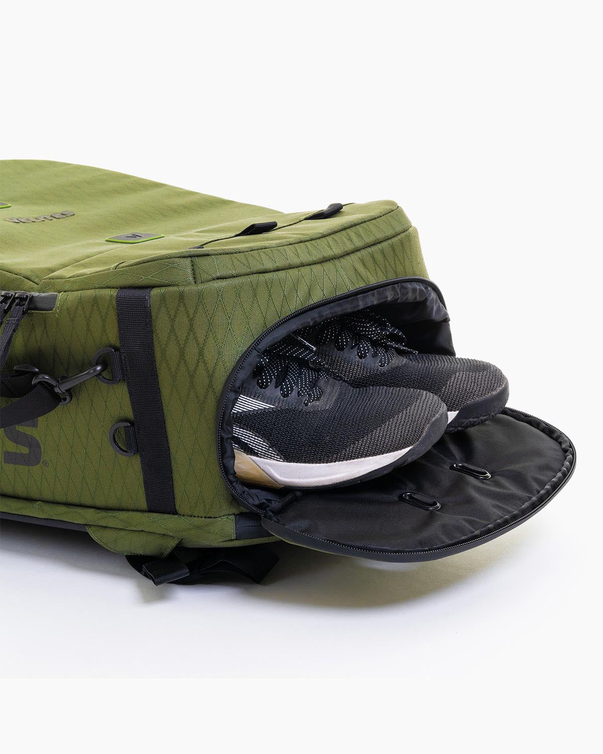 Shoe compartment view of Velites Storm backpack for functional training and CrossFit Duradaimond Olive