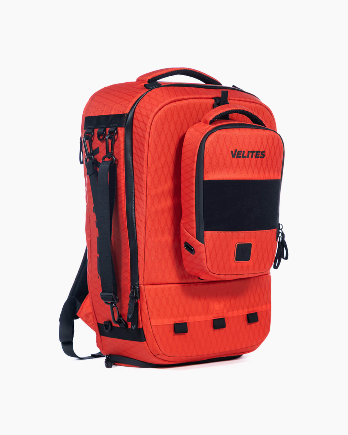 Three-quarter left view of Velites Storm backpack with WODBAG Duradaimond Magma