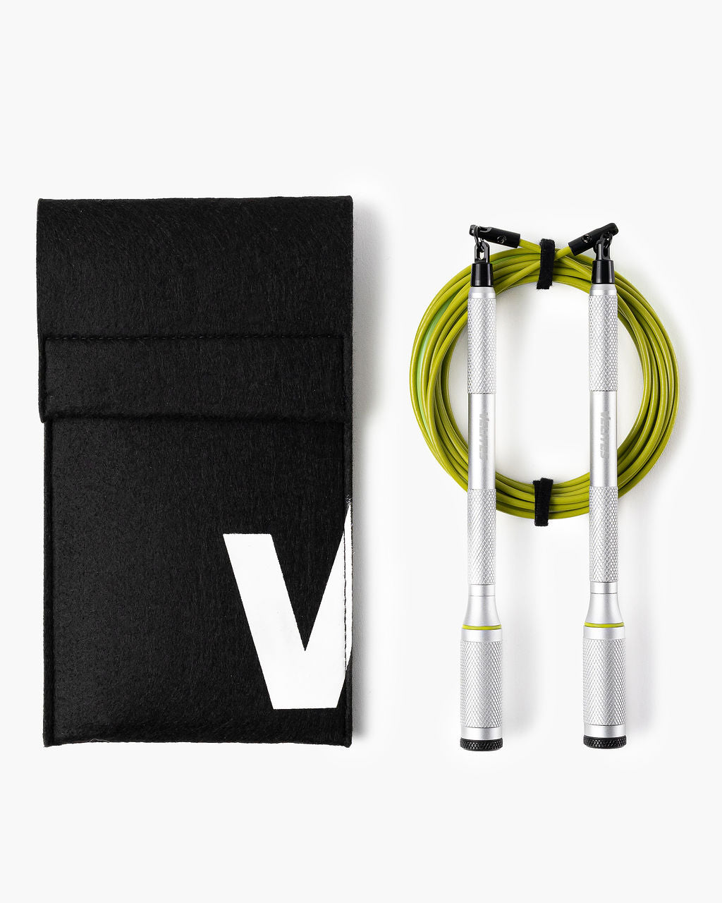 Case and Cyclone Velites jump rope, silver